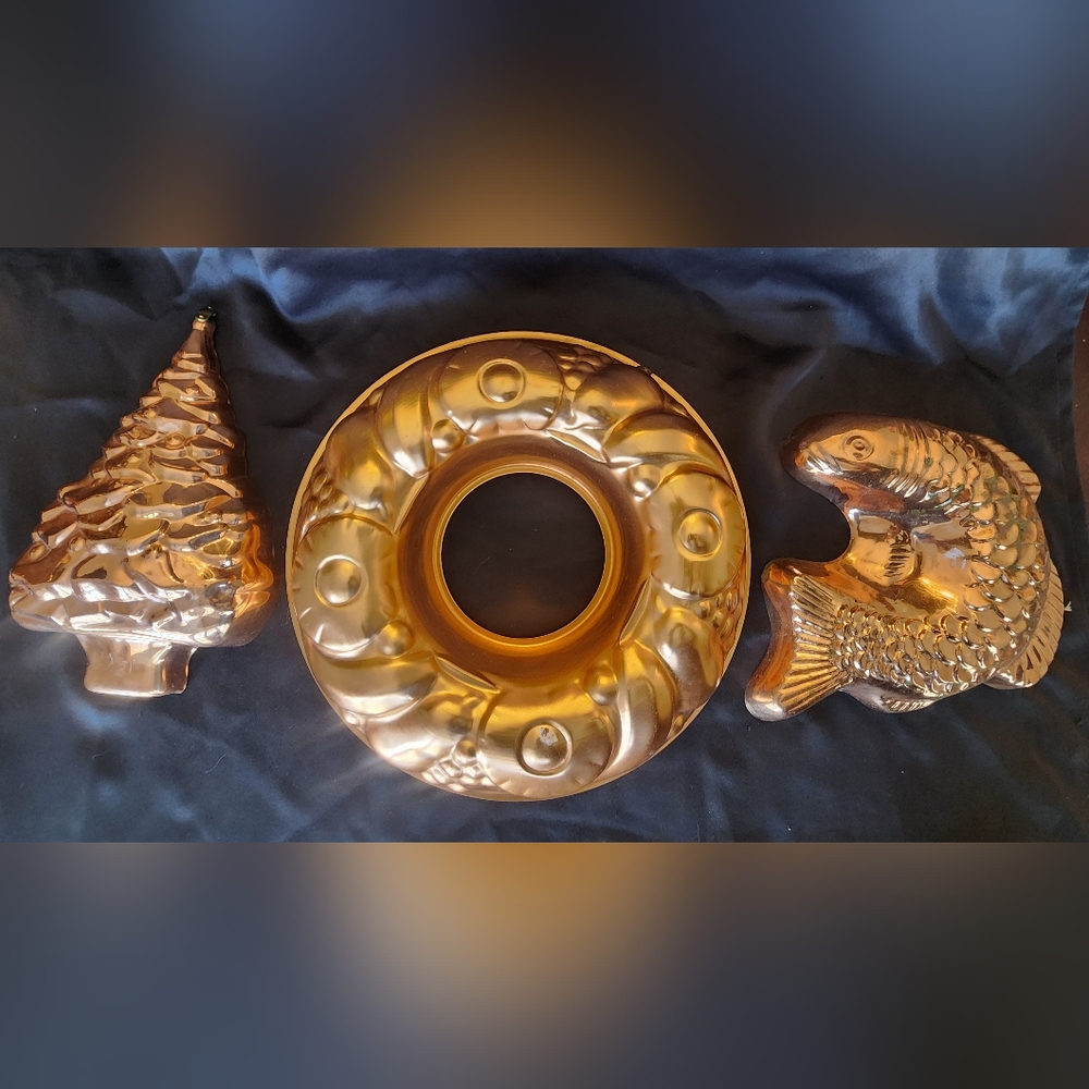 Vintage Wall Hanging Copper Aluminum Jell-O/ Bundt Fruit Cake, Fish,  & Tree Mol